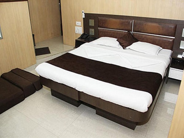 Hotel Ripon Palace image 7